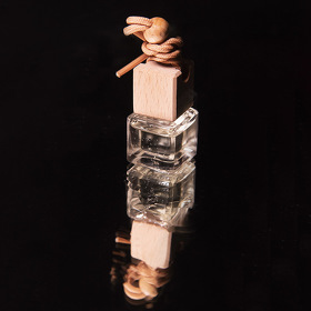 Парфюм для автомобиля и интерьера по мотивам Tobacco Vanilla,3,1х3,1х8,1 см, дерево , стекло