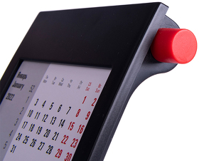 Календарь настольный на 2 года; черный с красным; 18х11 см; пластик; тампопечать, шелкография