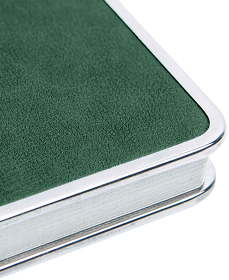 Ежедневник недатированный Montrose, А5,  зеленый, кремовый блок, графитовый срез