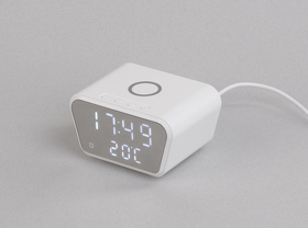 Настольные часы "Smart Clock" с беспроводным (15W) зарядным устройством, будильником и термометром (E9607-1)