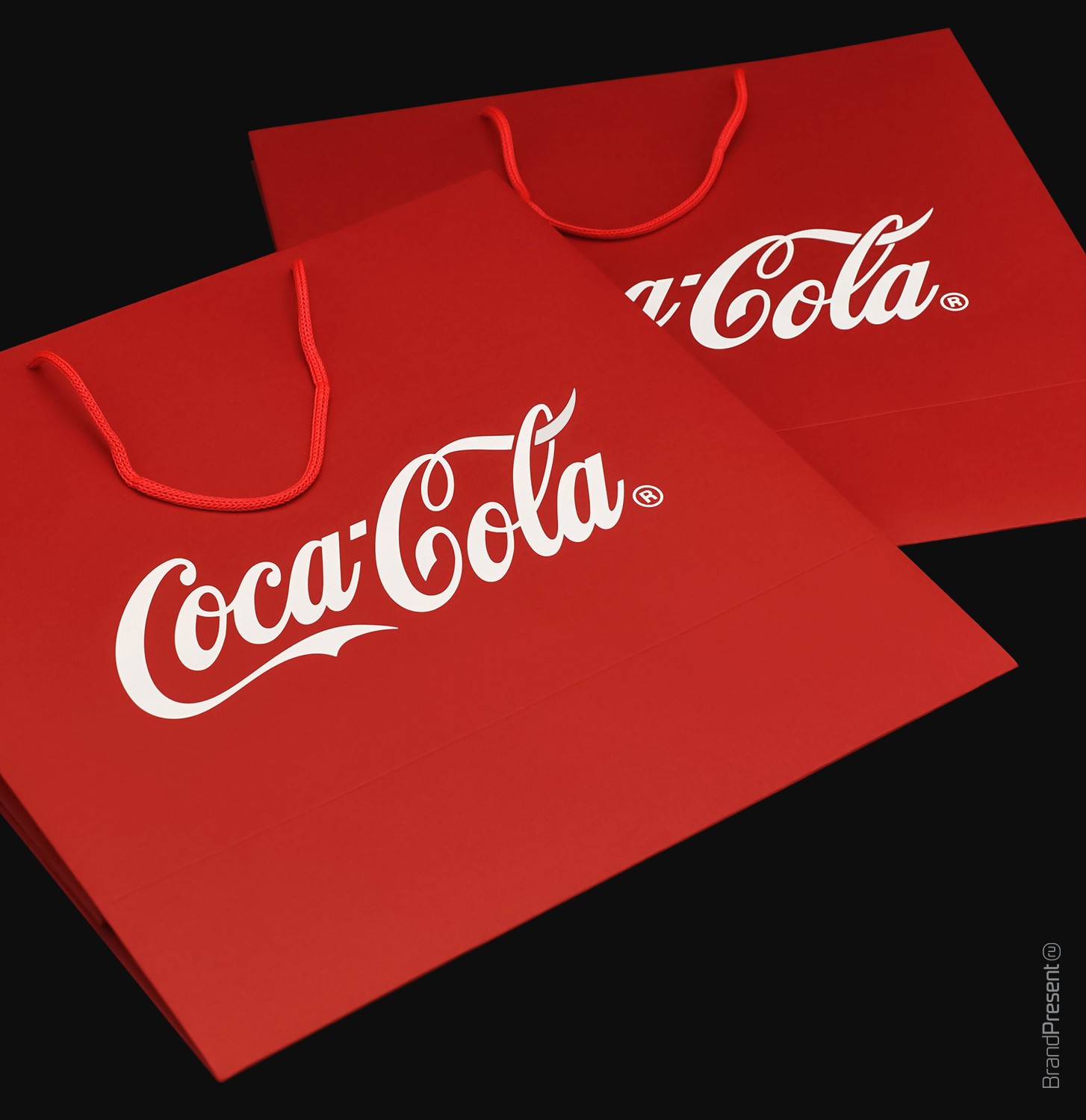 Пакет бумажный «Porta» с логотипом Coca-Cola (Фотография 4)